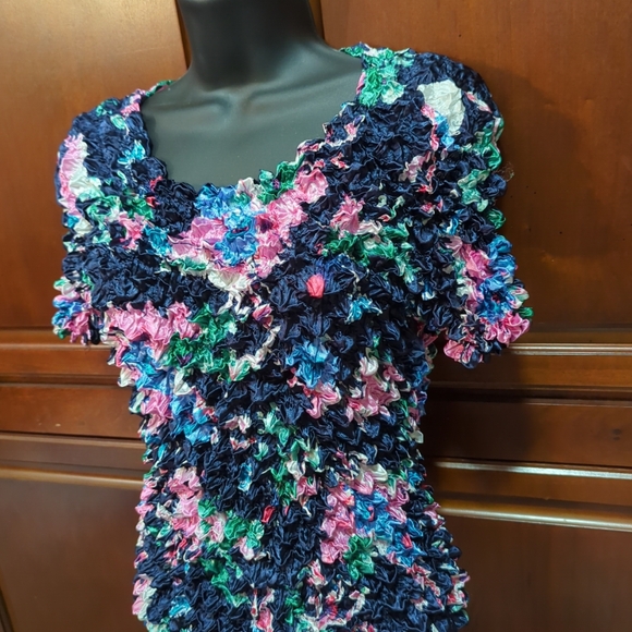 Crinkle Popcorn Shirt by FC Woman's One Size Fits Most  Fashion Blouse Shirt MC - Picture 3 of 14